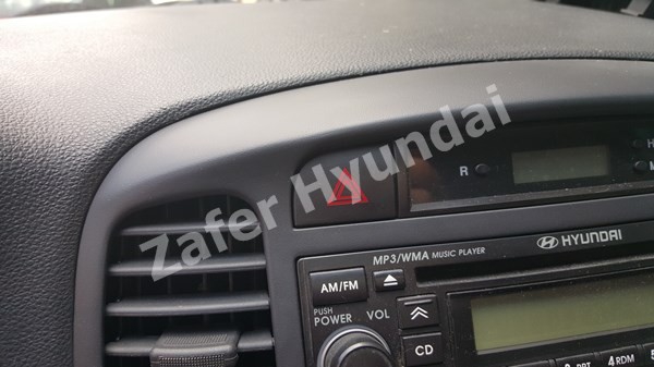 Hyundai accent era çıkma dörtlü sinyal düğmesi - zafer hyundai