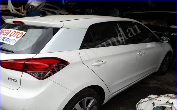 Hyundai i20 çıkma sağ ön kapı - zafer hyundai